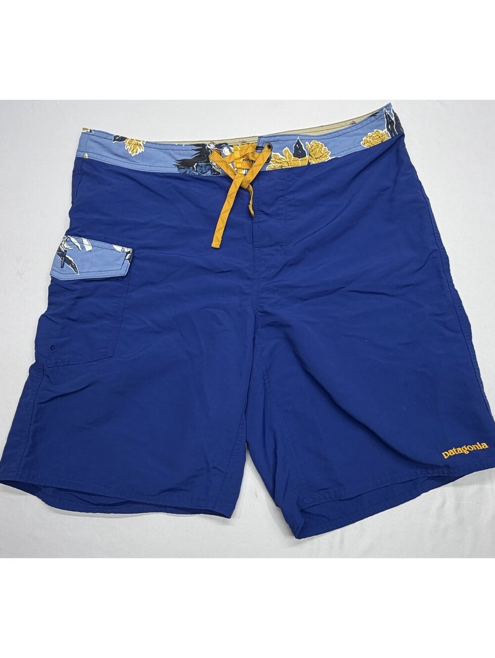 Patagonia Mens Blue Floral Waistband Board Shorts Swim Trunks Size 34 Nylon